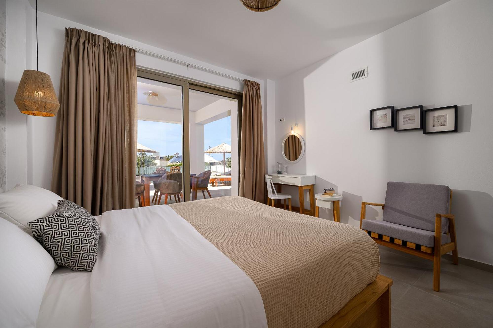Ammokrinos Luxury Homes,150M From The Beach Kalamaki  Exterior photo